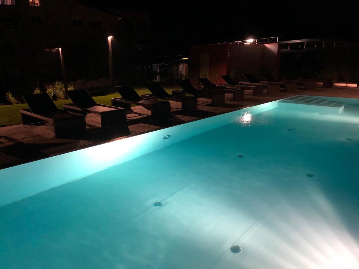 25H Spa-Residenz Pools In & Out, Private Garden & Beach Neusiedl am See Exterior photo